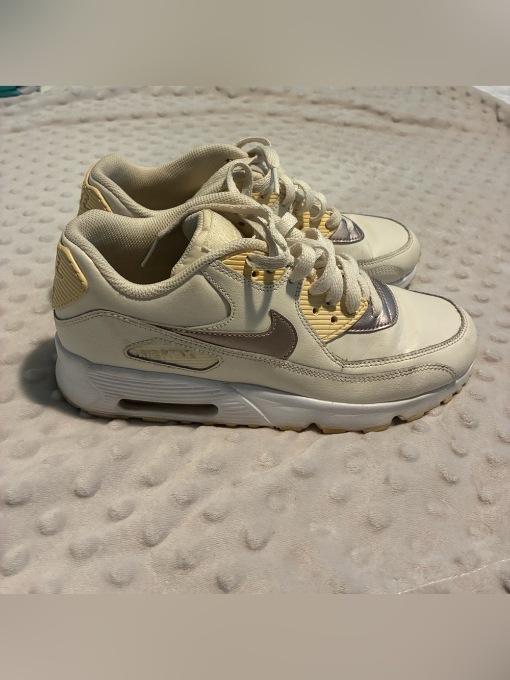 Nike Air Max 90 Low White & Beige 5.5y Shoes